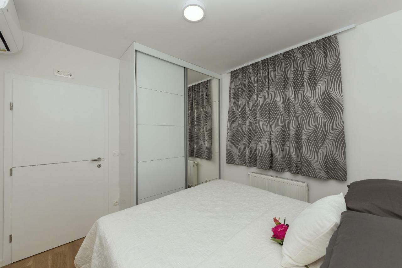 Penthouse Nikola Apartment Makarska Bagian luar foto