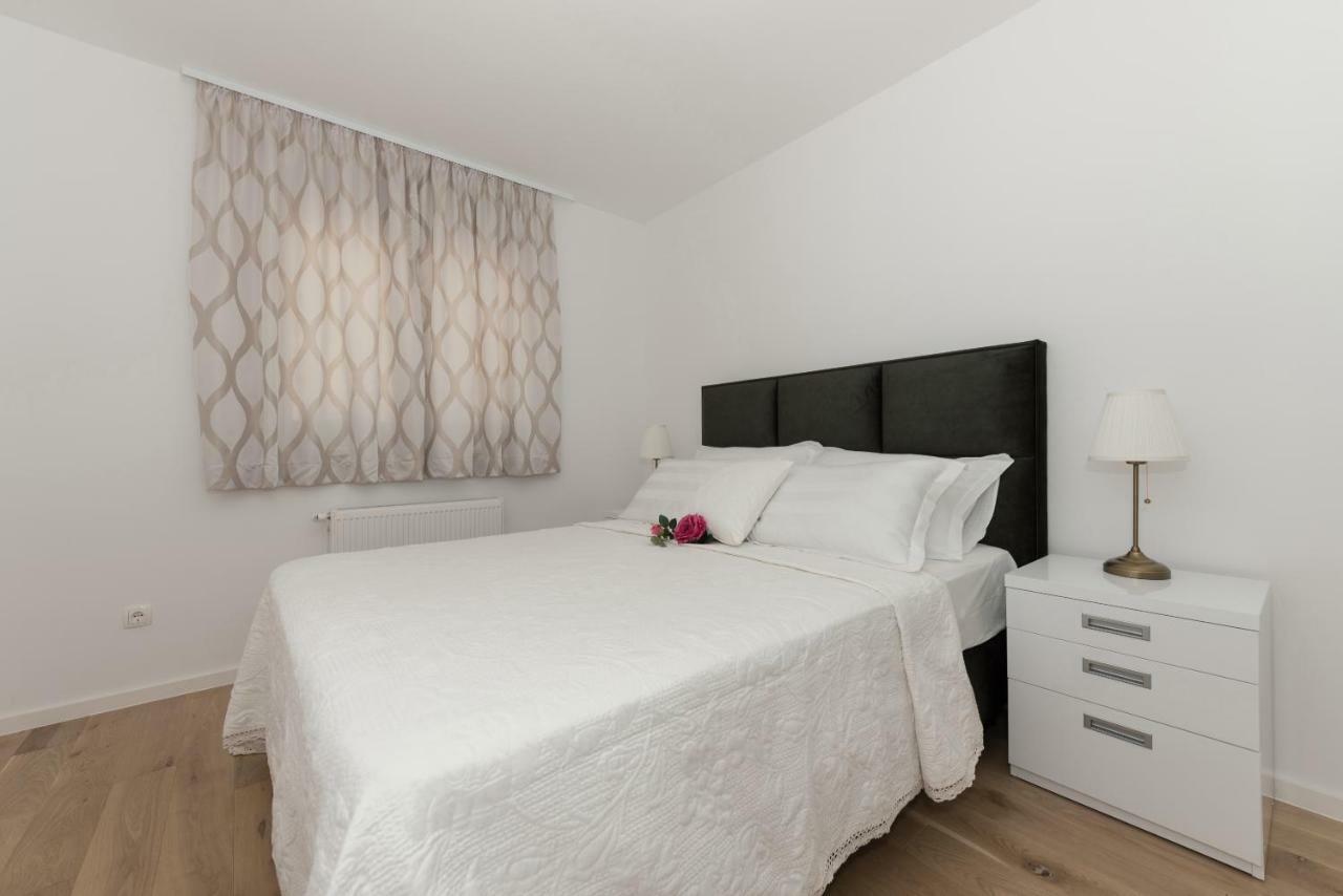 Penthouse Nikola Apartment Makarska Bagian luar foto
